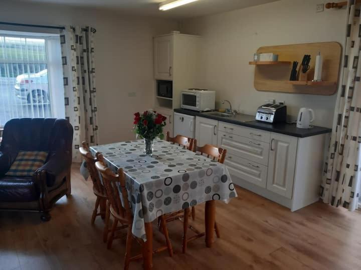 Skellig View Sunset Cliffs View Apartment Portmagee Extérieur photo